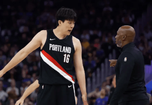 海顺优配 杨瀚森谈队伍风格: 在快攻中找机会, 传出好的空位去打快攻